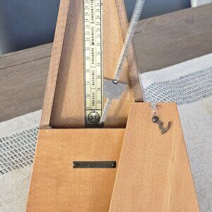 Seth Thomas Metronome Maelzel-style model in a pyramid-shaped wood case Vintage
